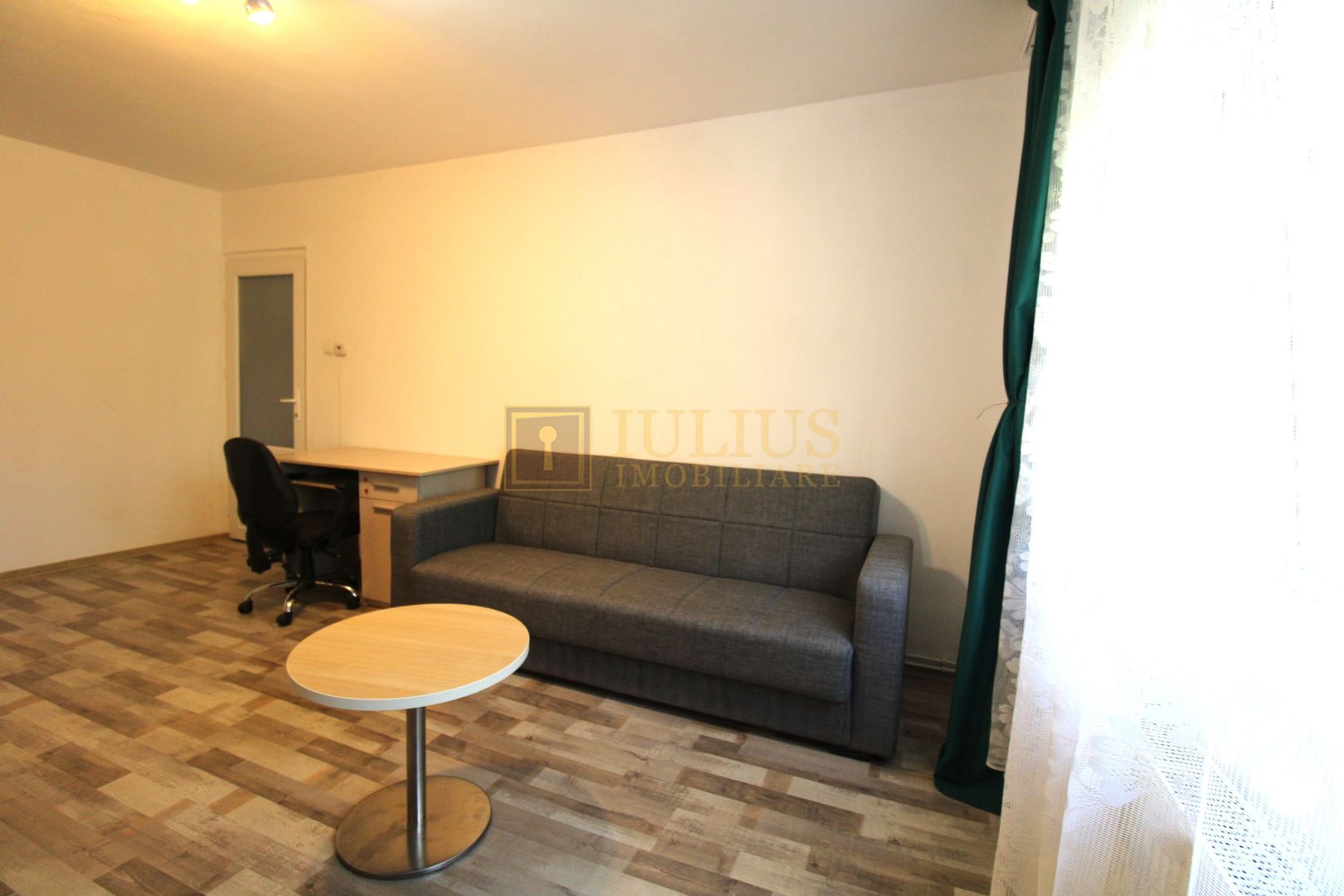 Apartament in zona Soarelui - Poză 4