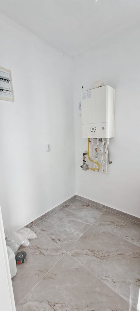 Dragomiresti Deal, Bujorului, P+1Et+Pod, casa finalizata, mutare rapid - Poză 6