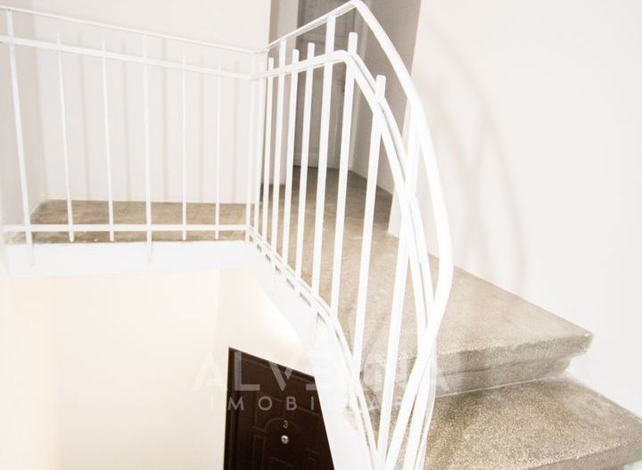 Apartament 2 camere cu 2 bai, pe 2 niveluri in vila renovata - Central - Poză 7