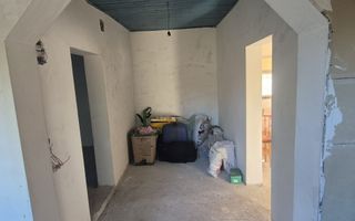 Casa si teren 3500mp in comuna Amaru/BZ ~ 4 camere ~ renovata in 2025 - Poză 2