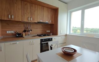 Apartament 3 camere decomandat | Nord-Vest Sibiu | 70 mp, 2 băi, parcare - Poză 1