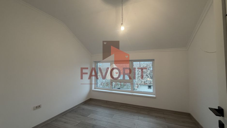 Casa individuala finalizata. Acces asfaltat - Poză 16