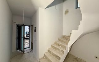 Duplex cu perete dublu cu toate utilitatile | Sanandrei - Poză 8