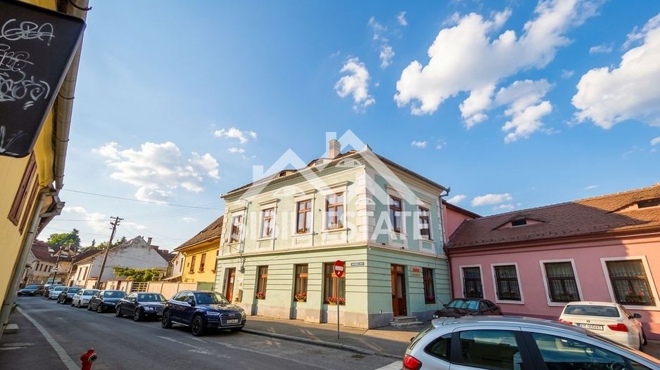 Oportunitate: Cladire de 287 mp în Centrul Istoric al Sibiului - Poză 1