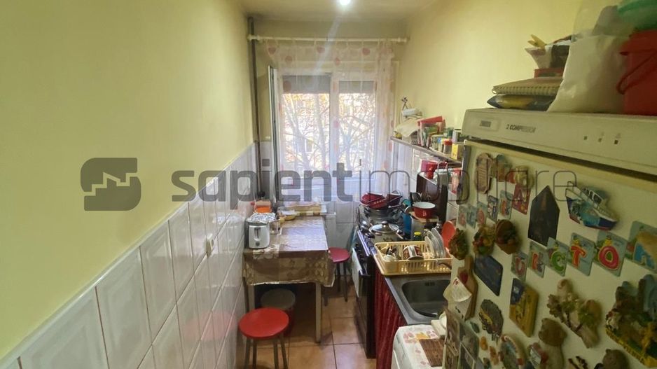 Apartament tip X - 3 camere,cartier Nufarul - Poză 4
