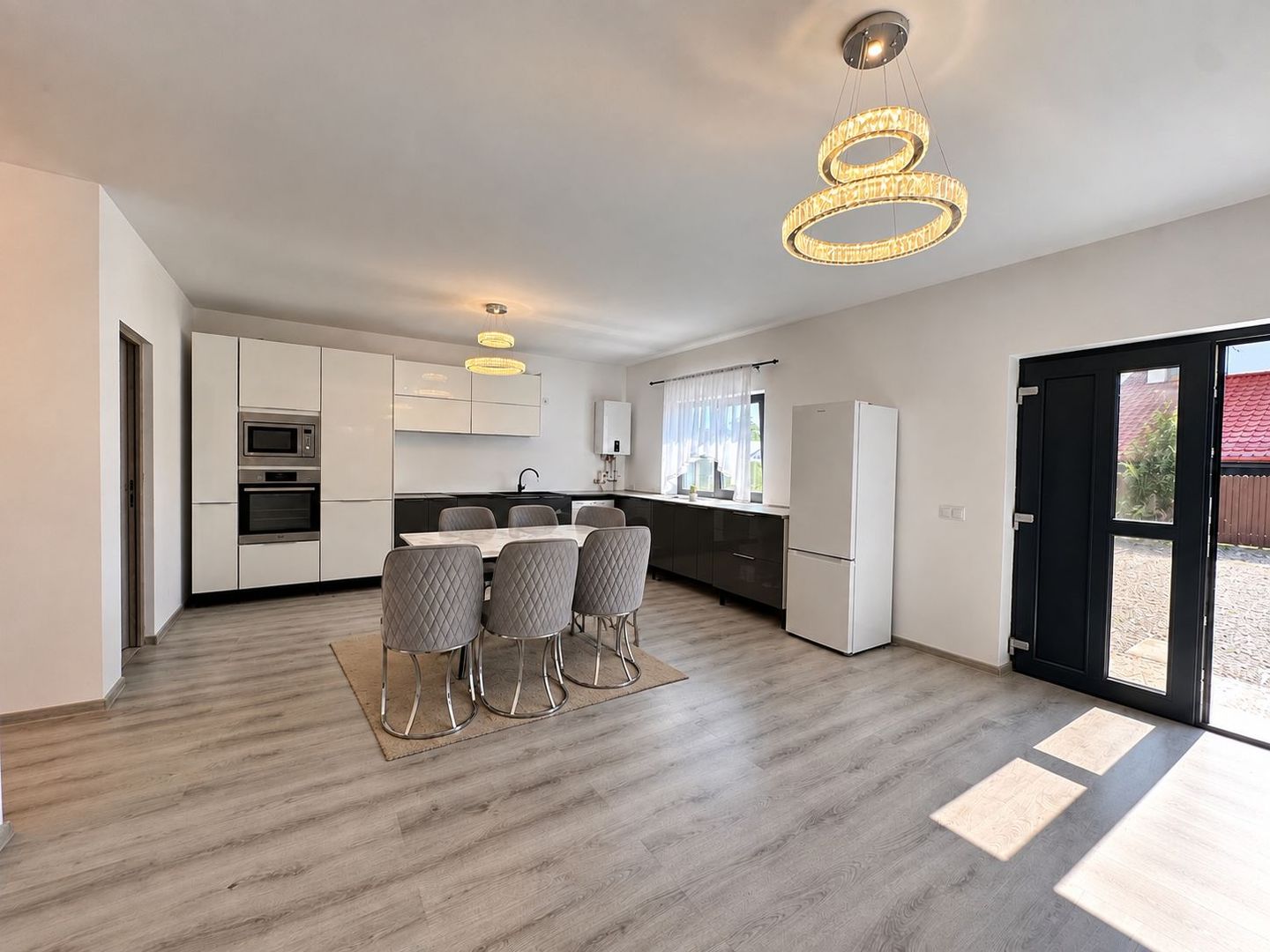 Casă modernă de închiriat, Stupinii – Str. Nicovalei- prima inchiriere - Poză 1
