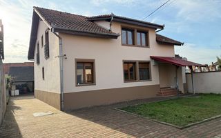 Investitie sau Locuit complex rezidential 4 apartamente cu 3 cam zona centrala - Poză 2