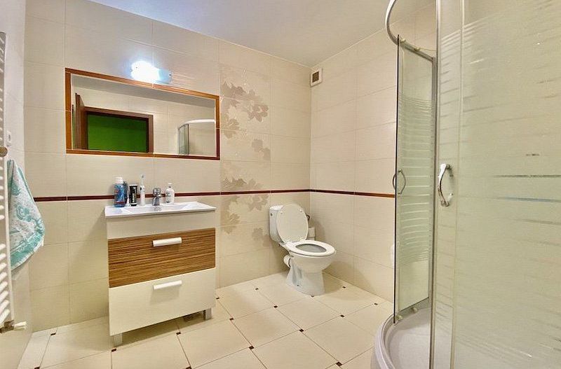 Apartament de inchiriat, zona linistita in cartierul Tractorul. - Poză 14
