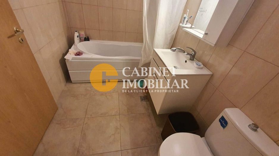 Cug Etaj 3 cu Pod Apartament cu 1 camera 45 mp - Poză 7