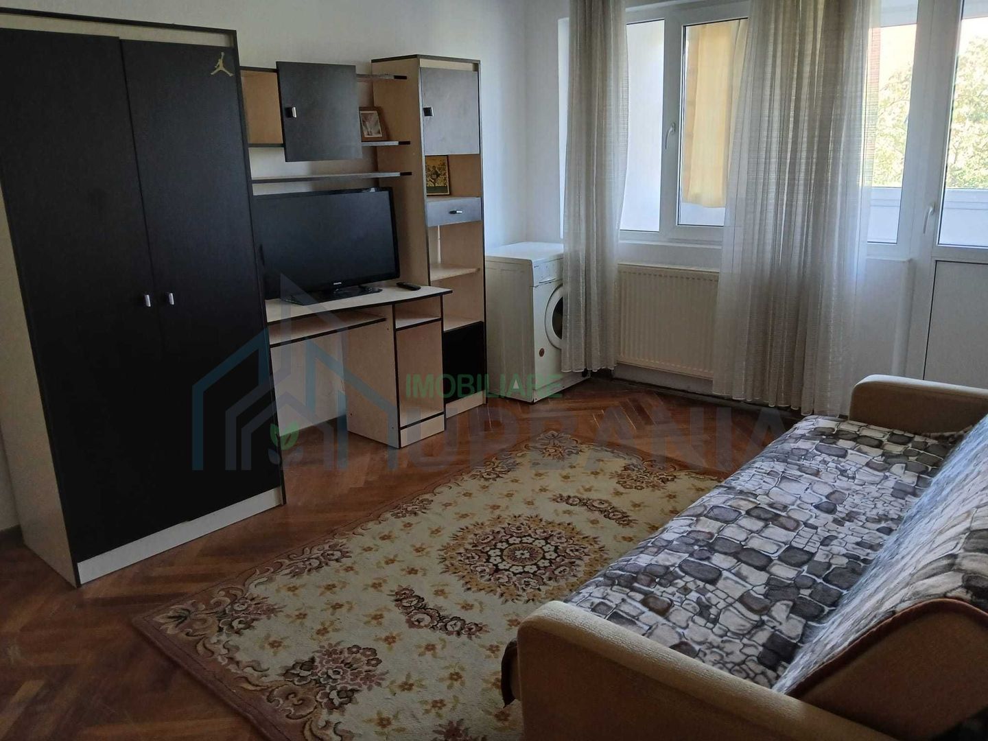 Închiriere apartament 2 camere în zona Podu Roș - Poză 1