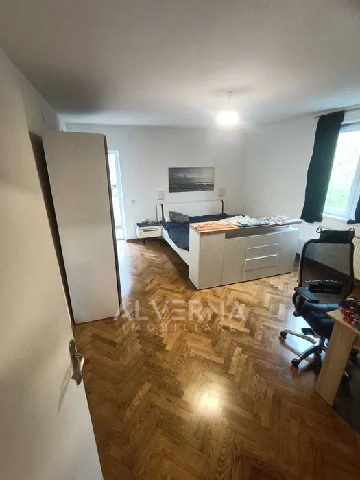 Apartament 3 camere + balcon | 90mp + 4mp | parcare | PETFriendly - Poză 1