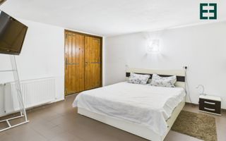 Vilă cu 6 camere - Zona Subcetate - Arad - Poză 33