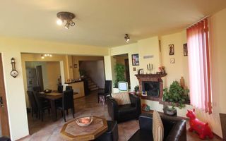 Casă / Vilă cu 9 camere de vânzare în zona Bogdanestilor - Poză 15