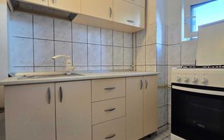 Garsonieră de închiriat, zona Alexandru cel Bun, Iași – 26 mp, etaj 2/4 - Poză 2