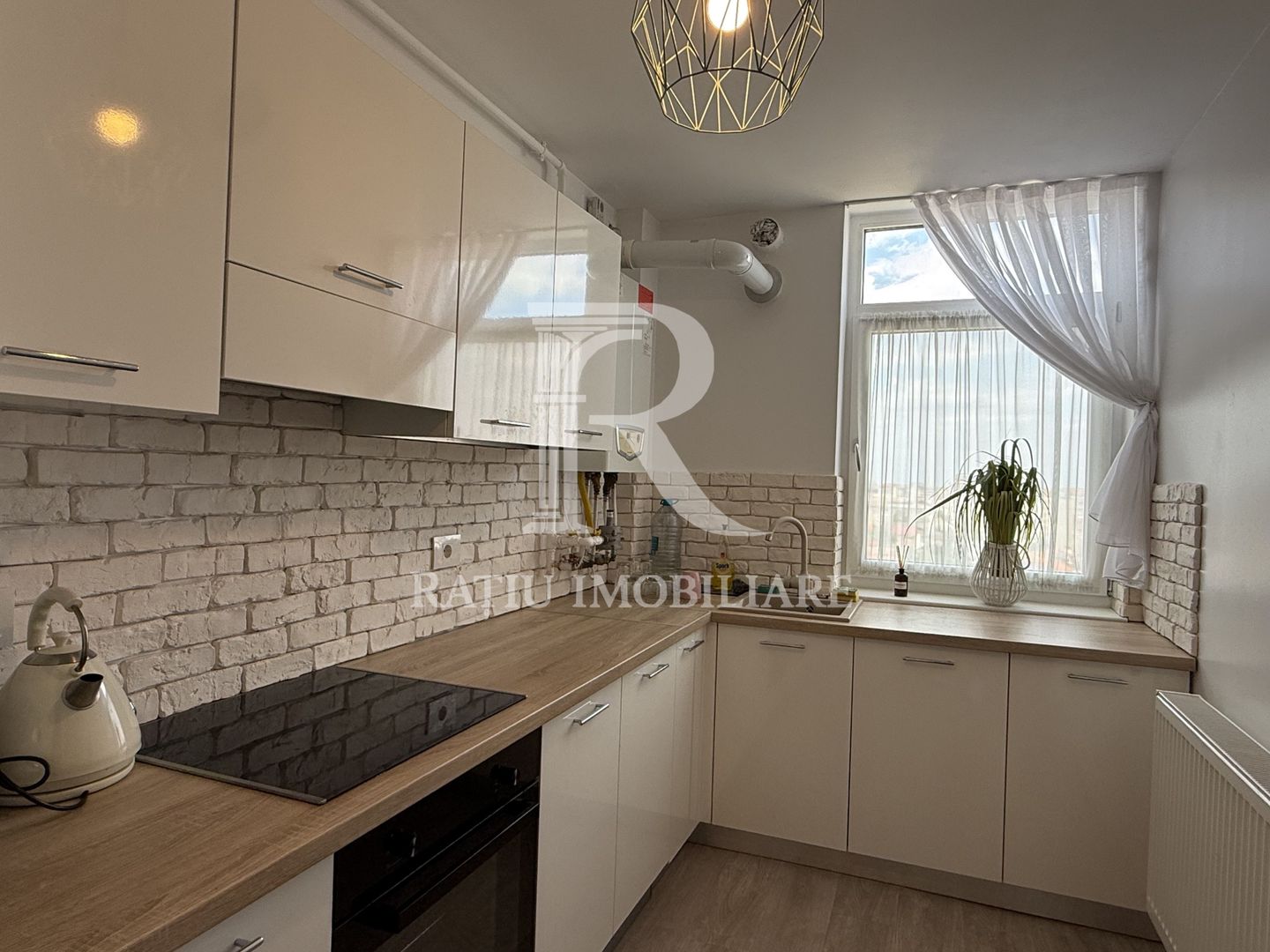 Apartament 3 camere | Prima Sova | Nufarul | Oradea - Poză 2