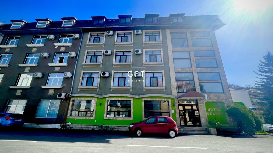 Oportunitate de business! Hotel+restaurant de inchiriat, Str. Codrisor - Poză 1