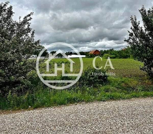 Teren intravilan de vânzare în Botiz, Satu Mare - Poză 1