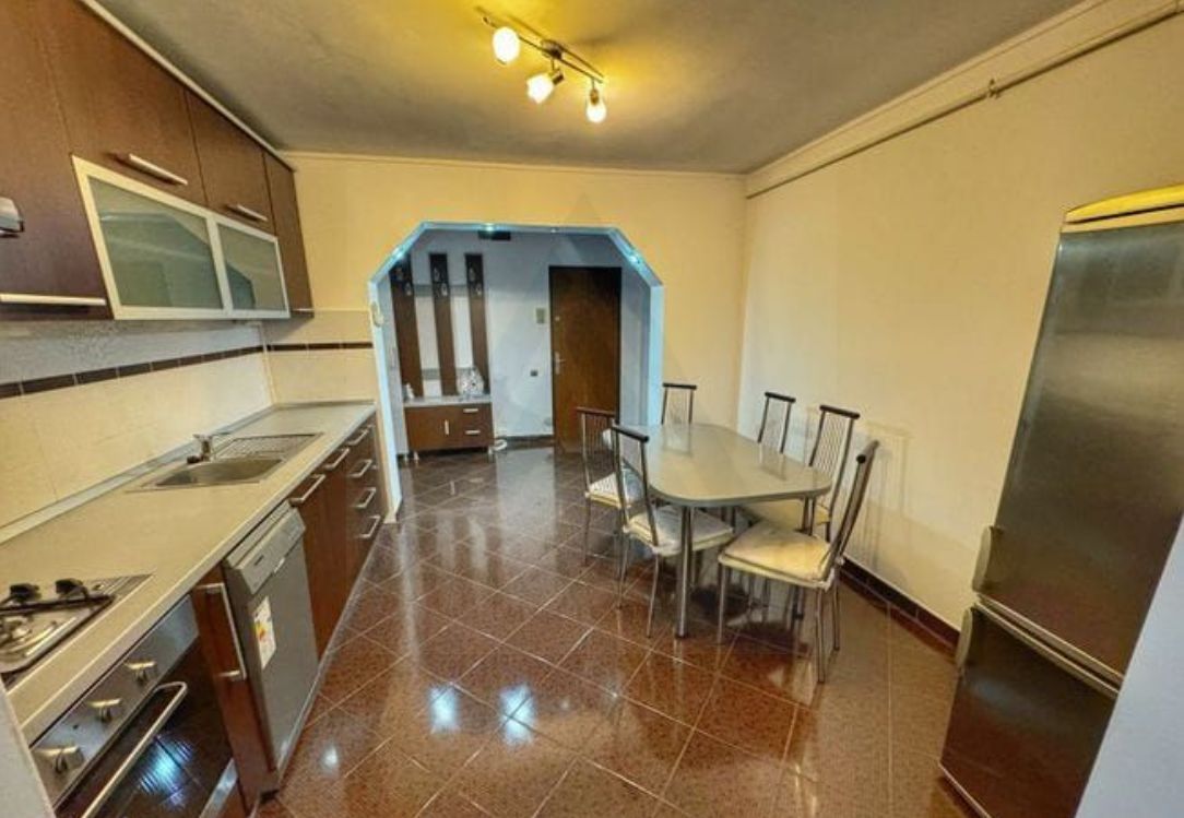 Apartament  2 camere 2 balcoane amenajate si pivnita etaj 1 Strand - Poză 5