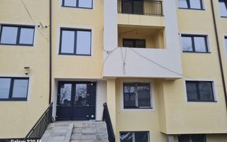 Vând apartament 3 camere - Poză 2