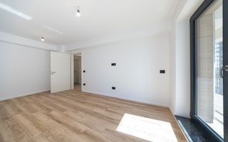 Apartament 2 camere, faza nouă, loc de parcare - Kasper Coresi - Poză 5