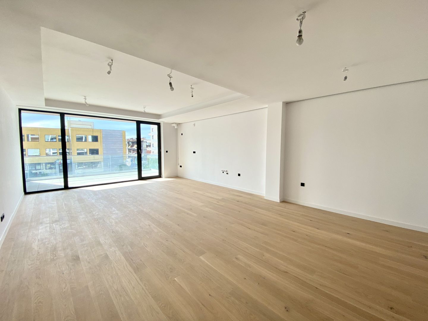 Apartament 3 camere de vanzare - Barbu Vacarescu - Poză 6