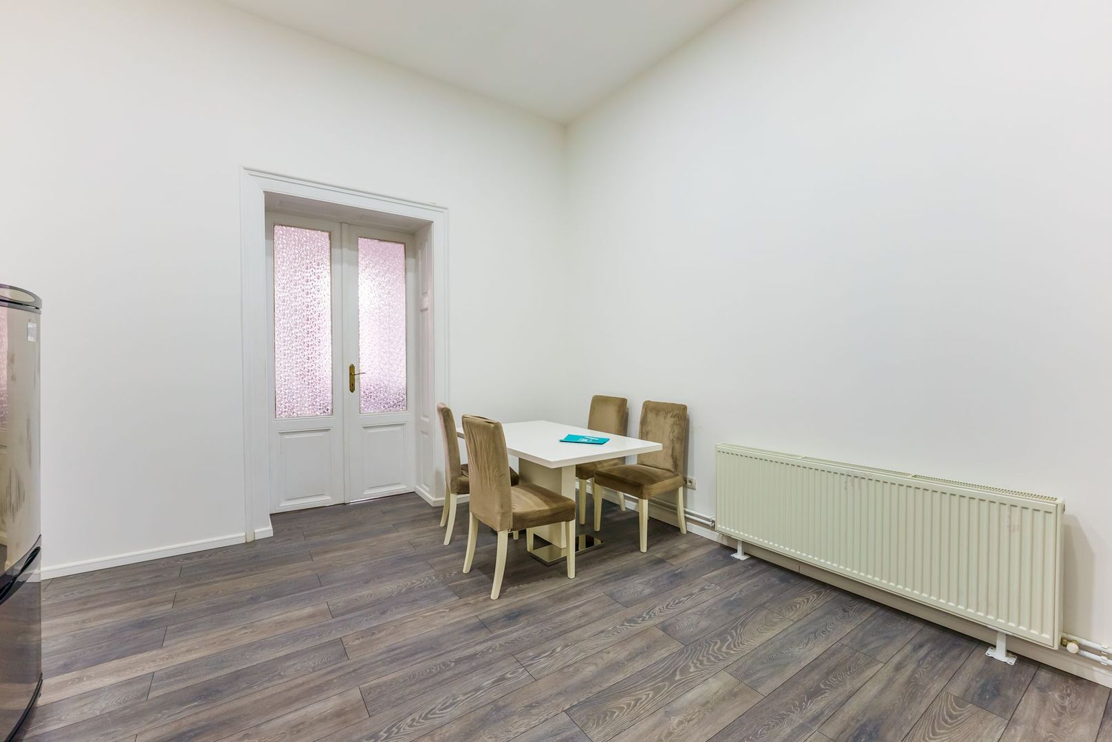 Apartament ultracentral cu 3 camere Arad - Poză 6