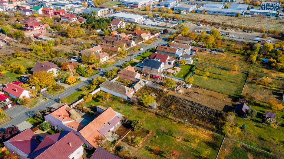 Teren intravilan 1461 mp - Poză 3