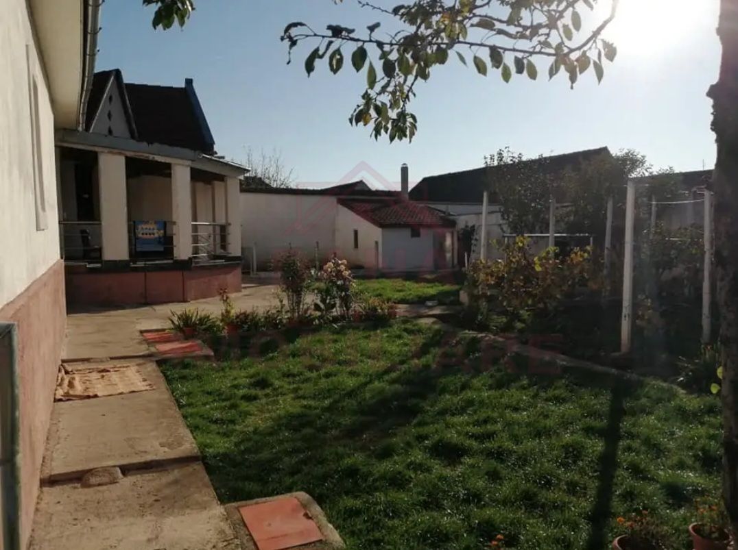 PROPRIETATE CU 2 CASE ȘI CURTE\VALEA TIMIȘULUI\JUD.CS - Poză 10