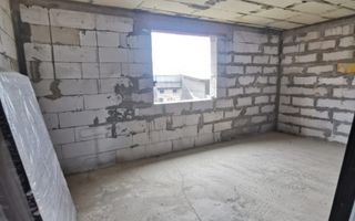 Casa la rosu în Plaiul Vulcănești - Poză 4