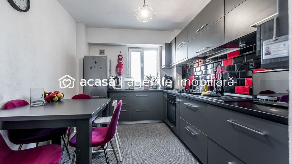 Apartament amenajat cu 2 camere, decomandat la Intim Comision 0 - Poză 1