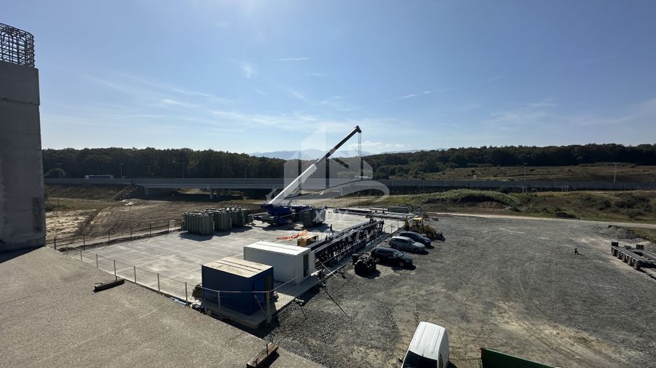 Constructie 3707 mp + Teren intravilan 8828 mp Sibiu /Selimbar - Poză 24