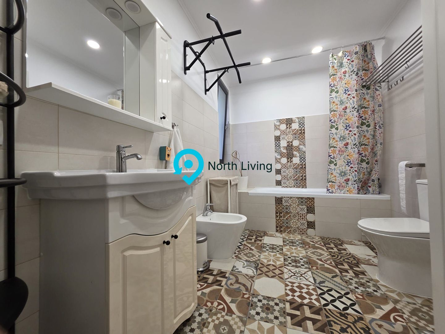 Casa 4 camere + curte 300 mp Tunari - Poză 13