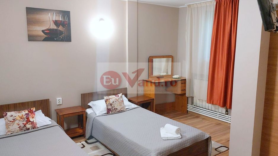 Pensiune de vânzare  – Galați | Bariera Traian | 14 camere - Poză 8