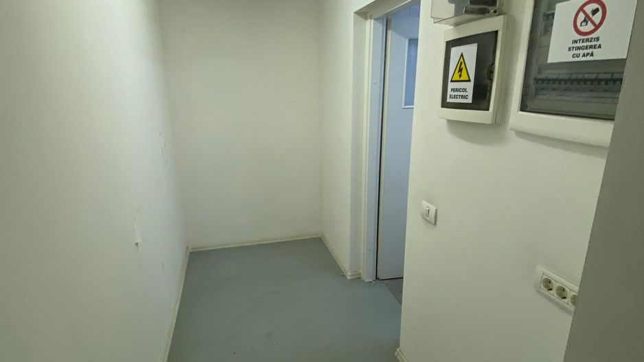 Spatiu comercial cu parcare - Poză 6