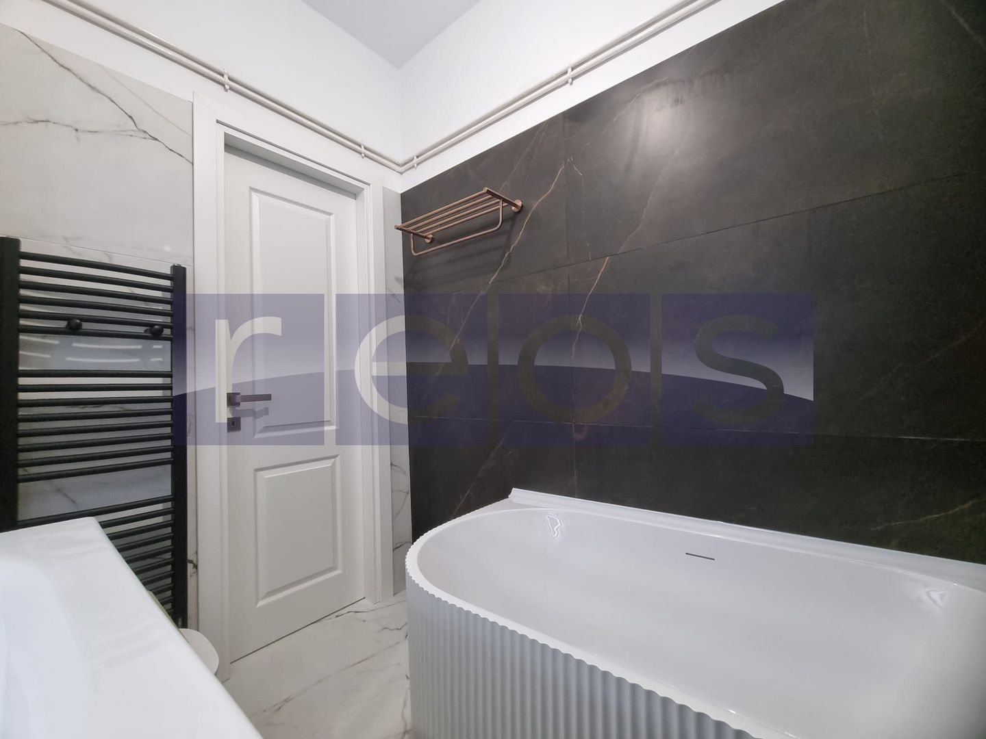 VANZARE - 3- CAMERE IN VILA INTERBELICA -TINERETULUI - Poză 10