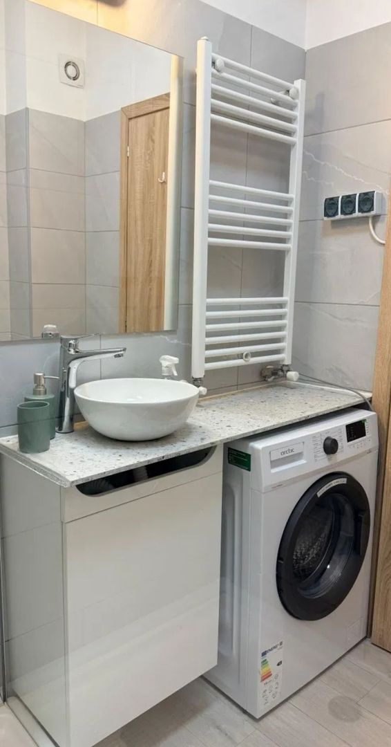 STUDIO FUNDENI, CENTRALA, LOC DE PARCARE, BLOC NOU, MOBILAT MODERN - Poză 6