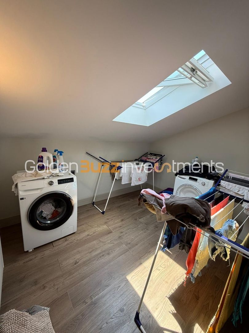 Vilă individuală cu piscină și 9 camere în Pipera, București - Poză 35
