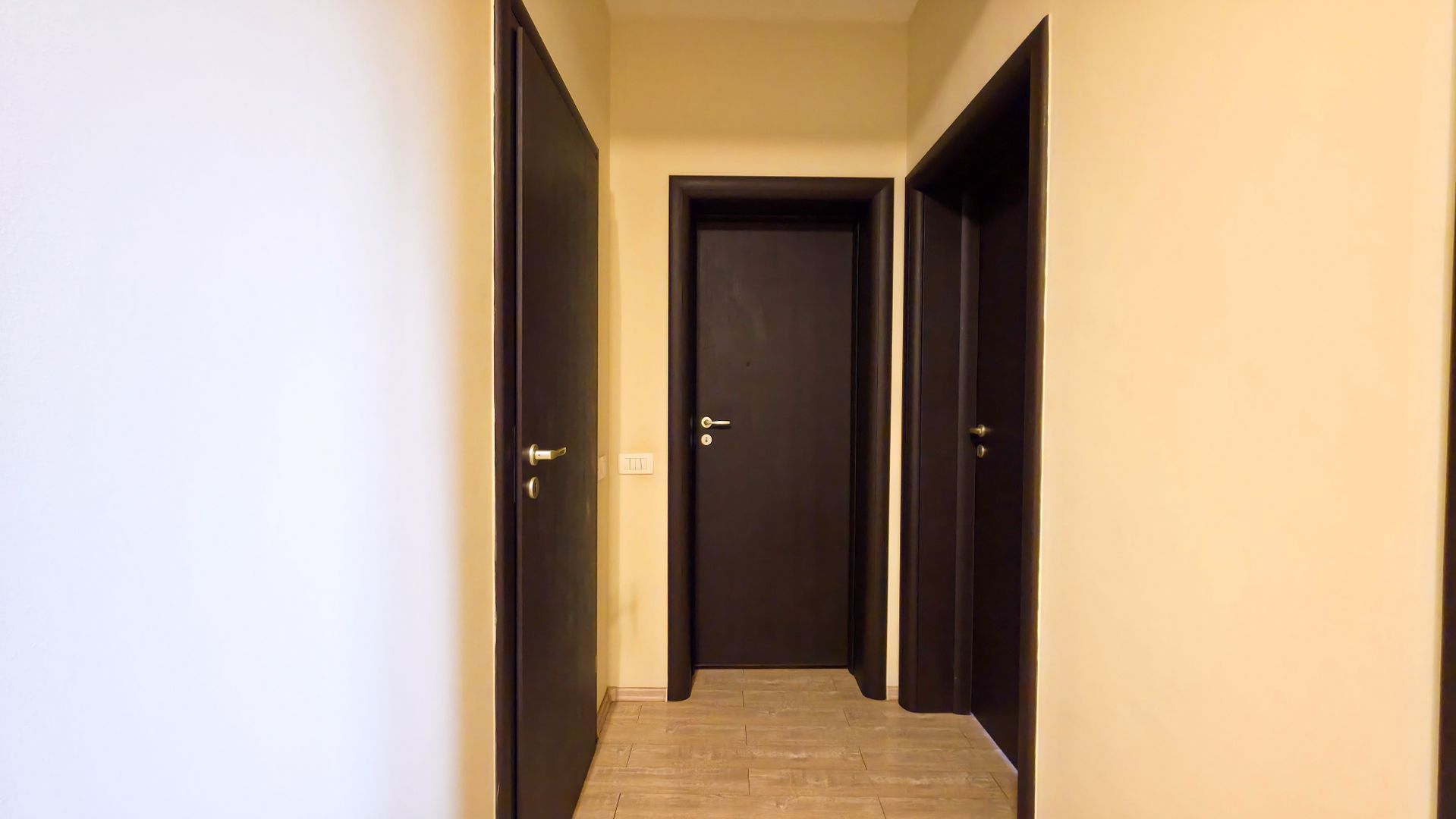 Apartament 3 Camere Spațios + Parcare Subterană + Boxă - Rezervelor 93 - Poză 12