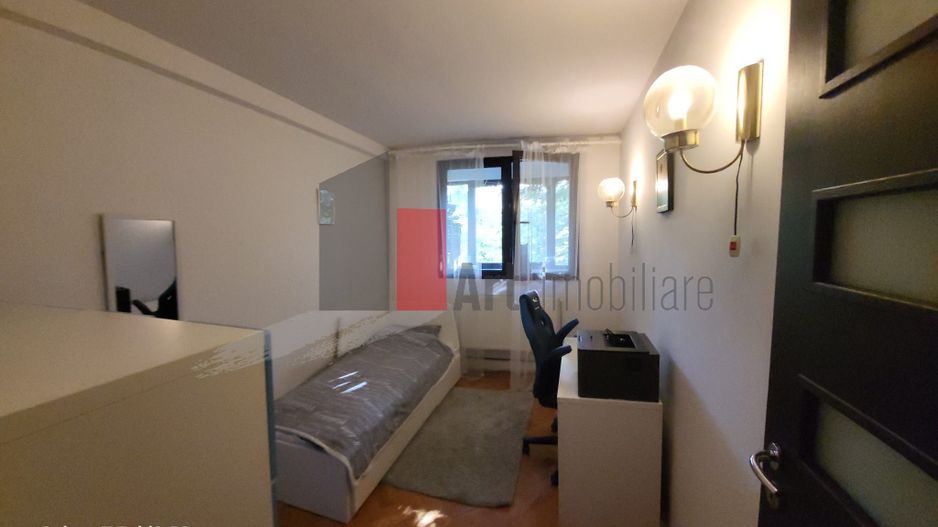 Apartament  4 camere,   Titan - Poză 6