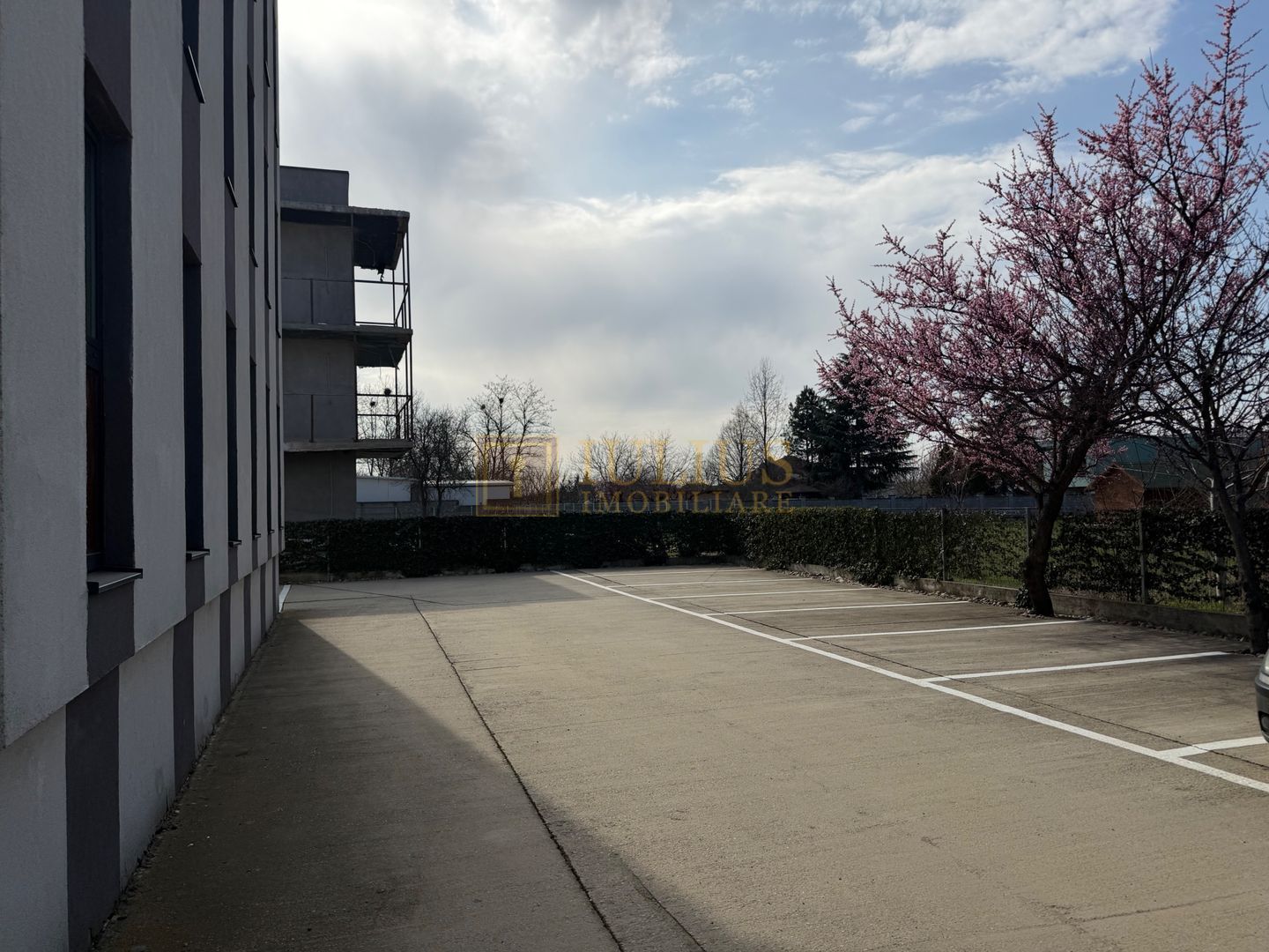 Încălzire în pardoseală, baia are fereastra. Loc parcare privat - Poză 19