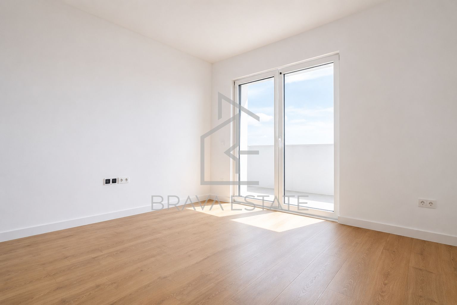 Apartament 3 camere, terasa, garaj subteran, zona Eroilor, Florești - Poză 3