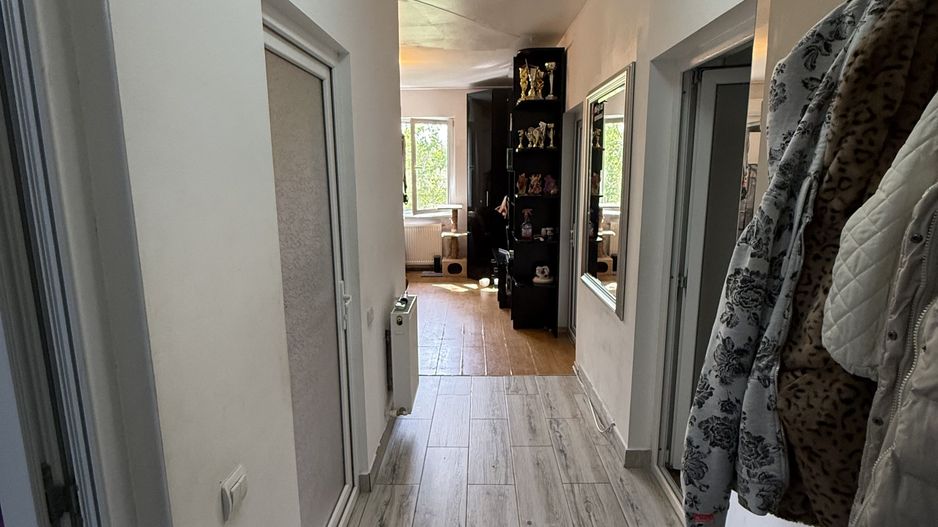 Ap 3 camere - transformat din alipirea a 2 garsoniere - 62 mp - parter - Poză 16