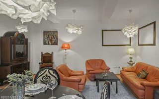 Maltopol - Titulescu, vila renovata 242 mp total, curte 105 mp - Poză 41