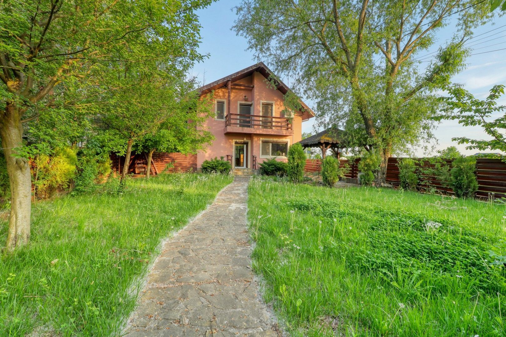 Vila individuala cu 589 mp teren, foisor si gradina superba | Darza - Poză 8