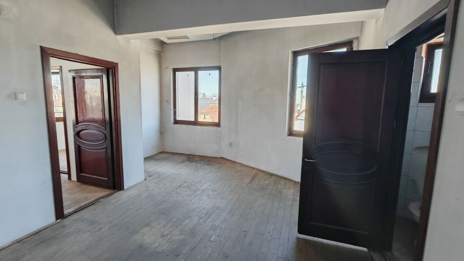 Cladire P+4 Rasnov- Central, IDEAL INVESTITIE. - Poză 21