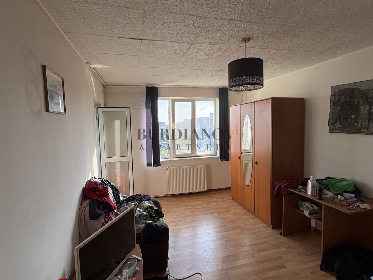 Apartament cu 3 camere - Centrală proprie - Metrou Apărătorii Patriei - Poză 4