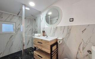 Casa de vânzare zona Centrală - 225 mp - Poză 18