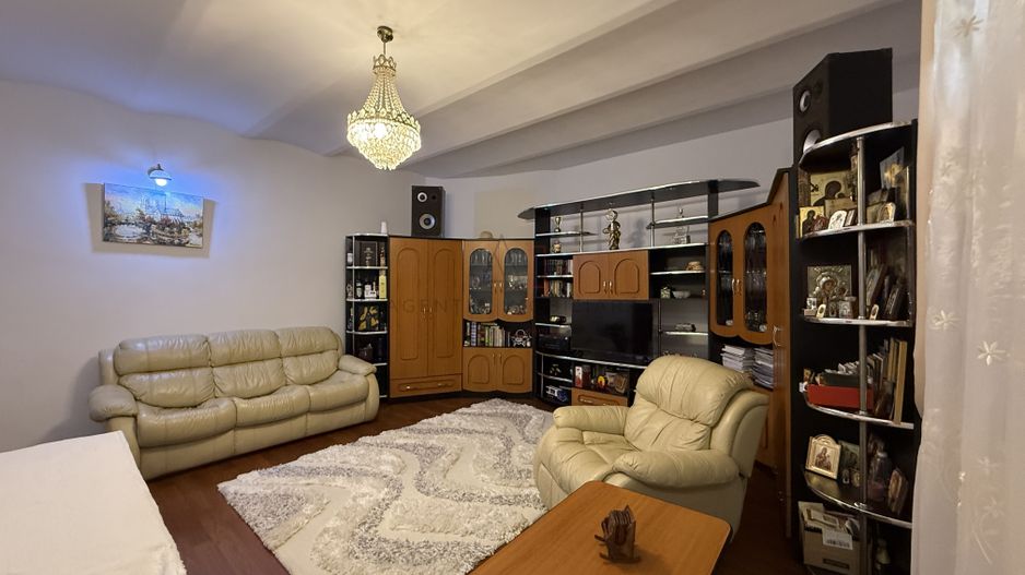 Apartament 4 camere vila interbelica - Poză 2