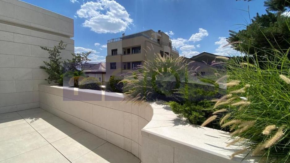 APARTAMENT ZAMBACCIAN PREMIUM | 200 MP 4 CAMERE| LOC PARCARE - Poză 24