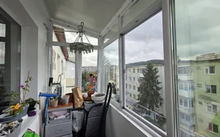 Apartament cu 3 Camere -complet renovat ,Ostroveni Narciselor - Poză 14